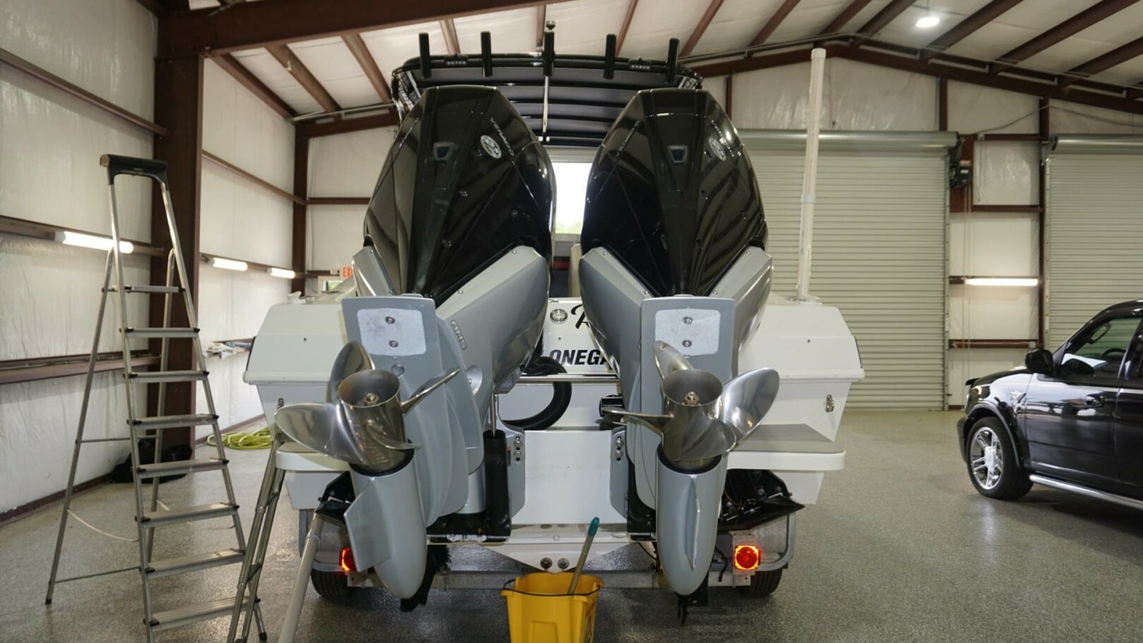 32' 1998 Active Thunder 32 CC