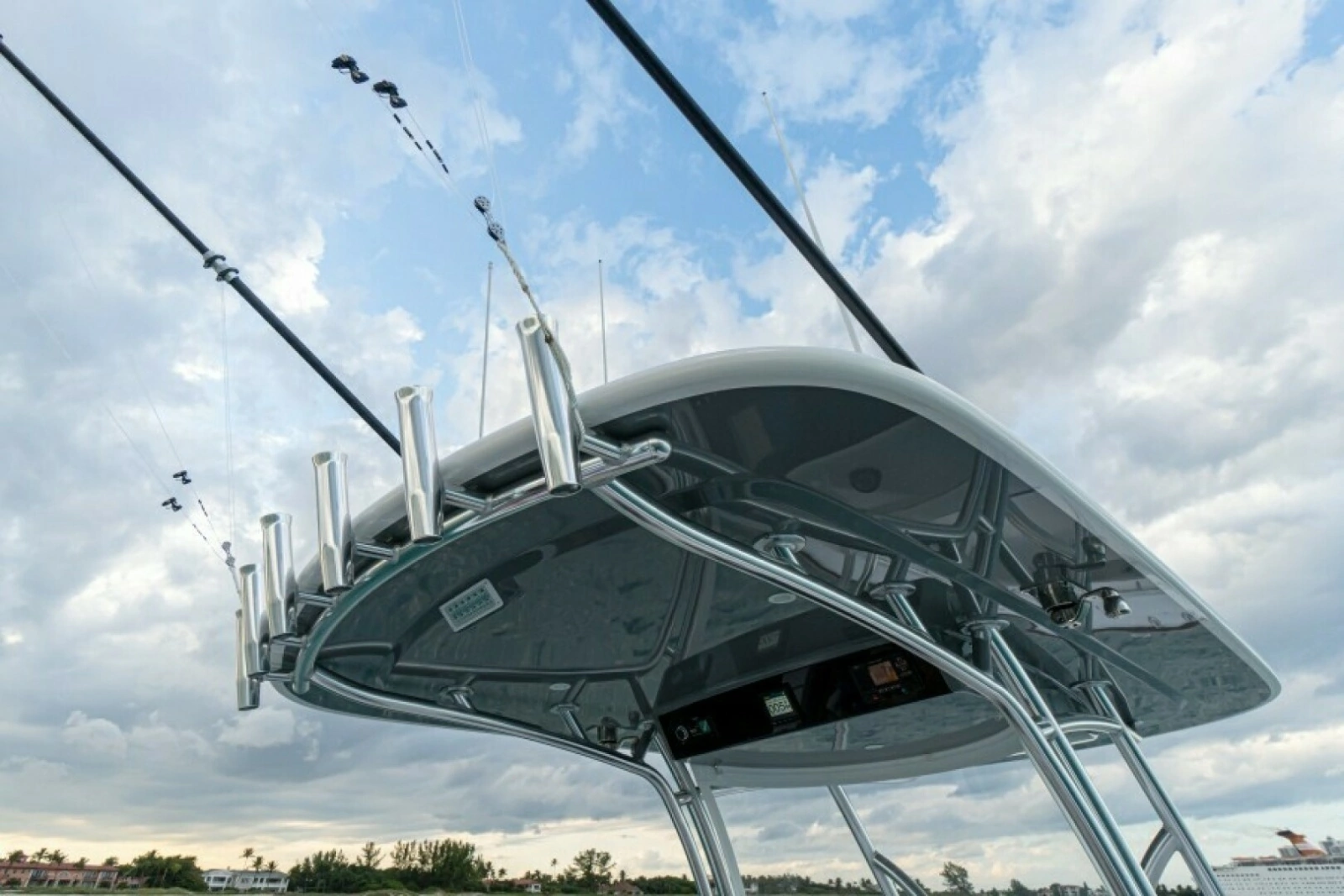 New V-33 Valhalla Boatworks Center Console