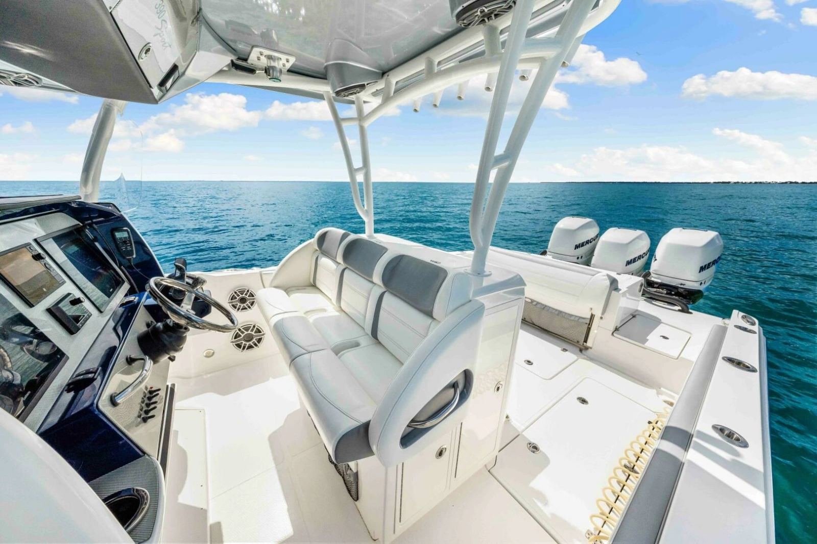 2021 Nor-Tech 390SS - Helm