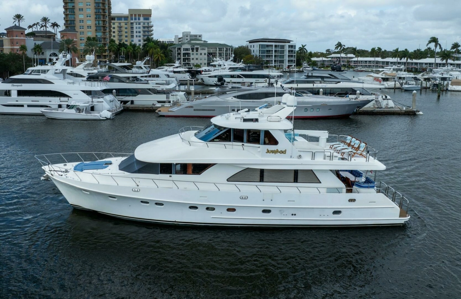 2005 Ocean Alexander 80 motoryacht