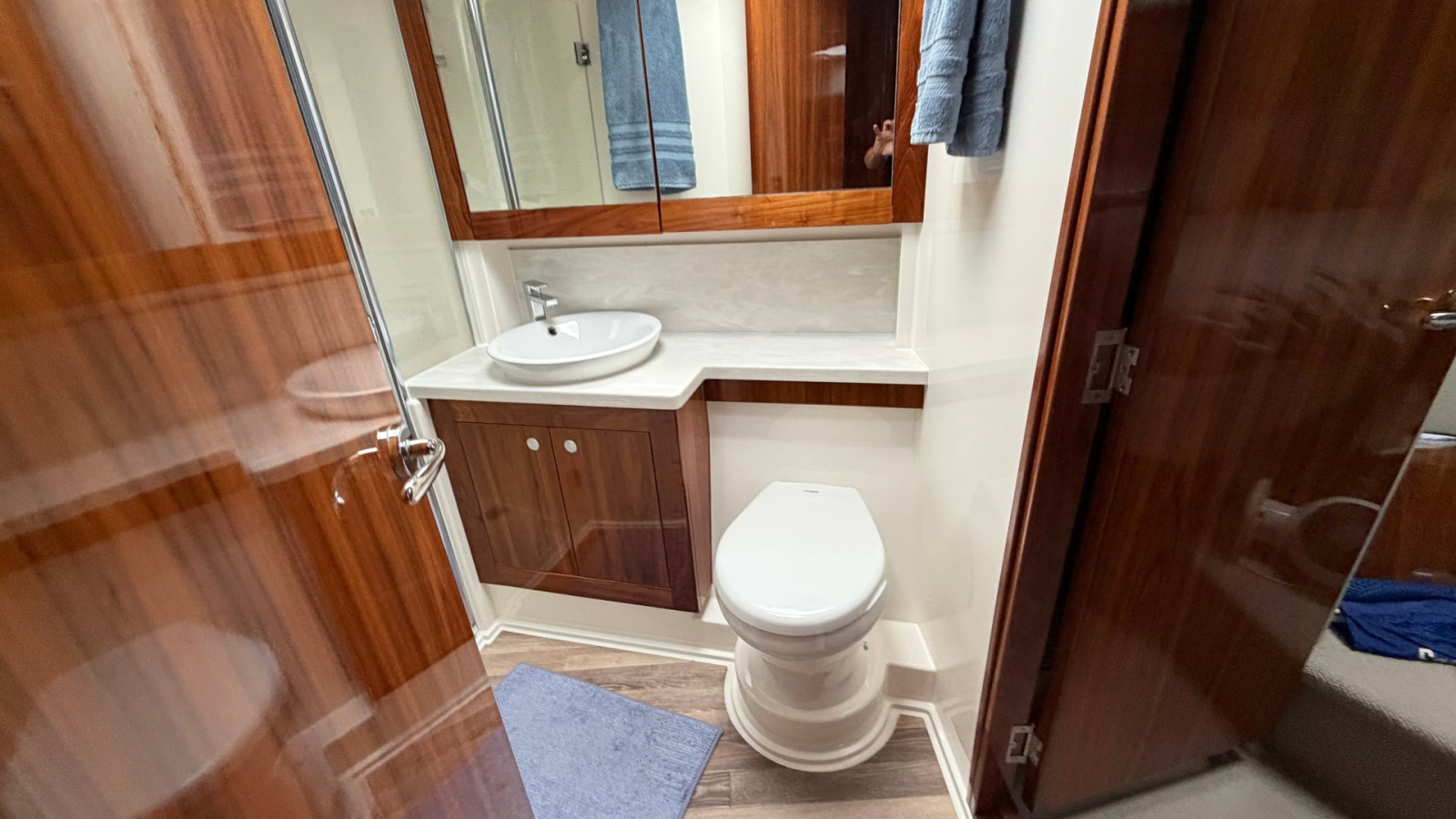 Luxury Ensuite Bathroom Interior