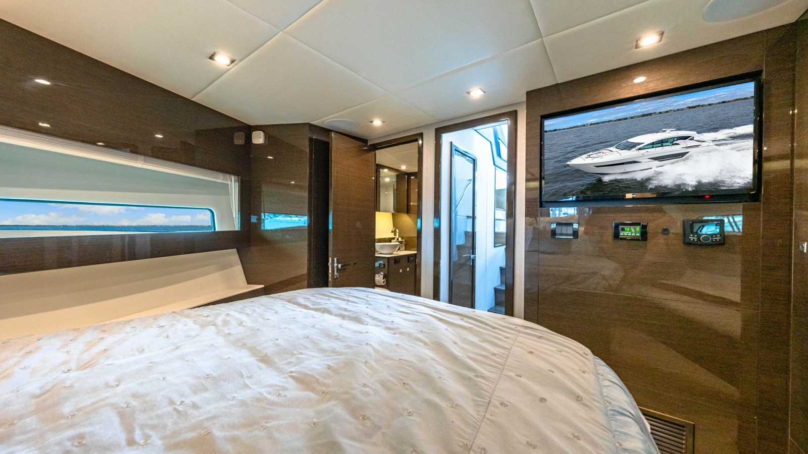 Master Stateroom with Ensuite Access