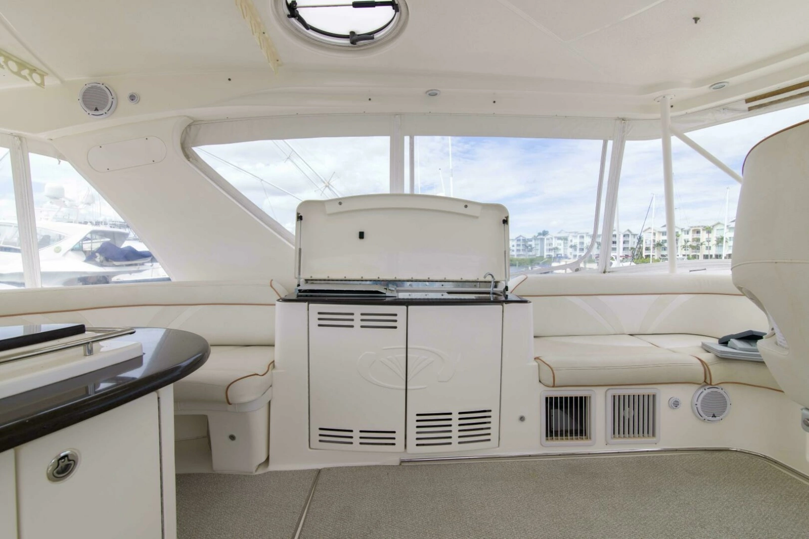 Silverton 52 - Immersed -