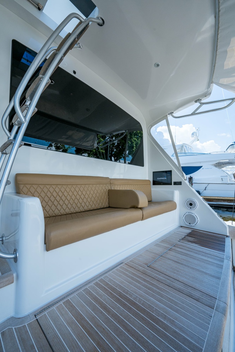 2011 Viking 76 Enclosed Bridge