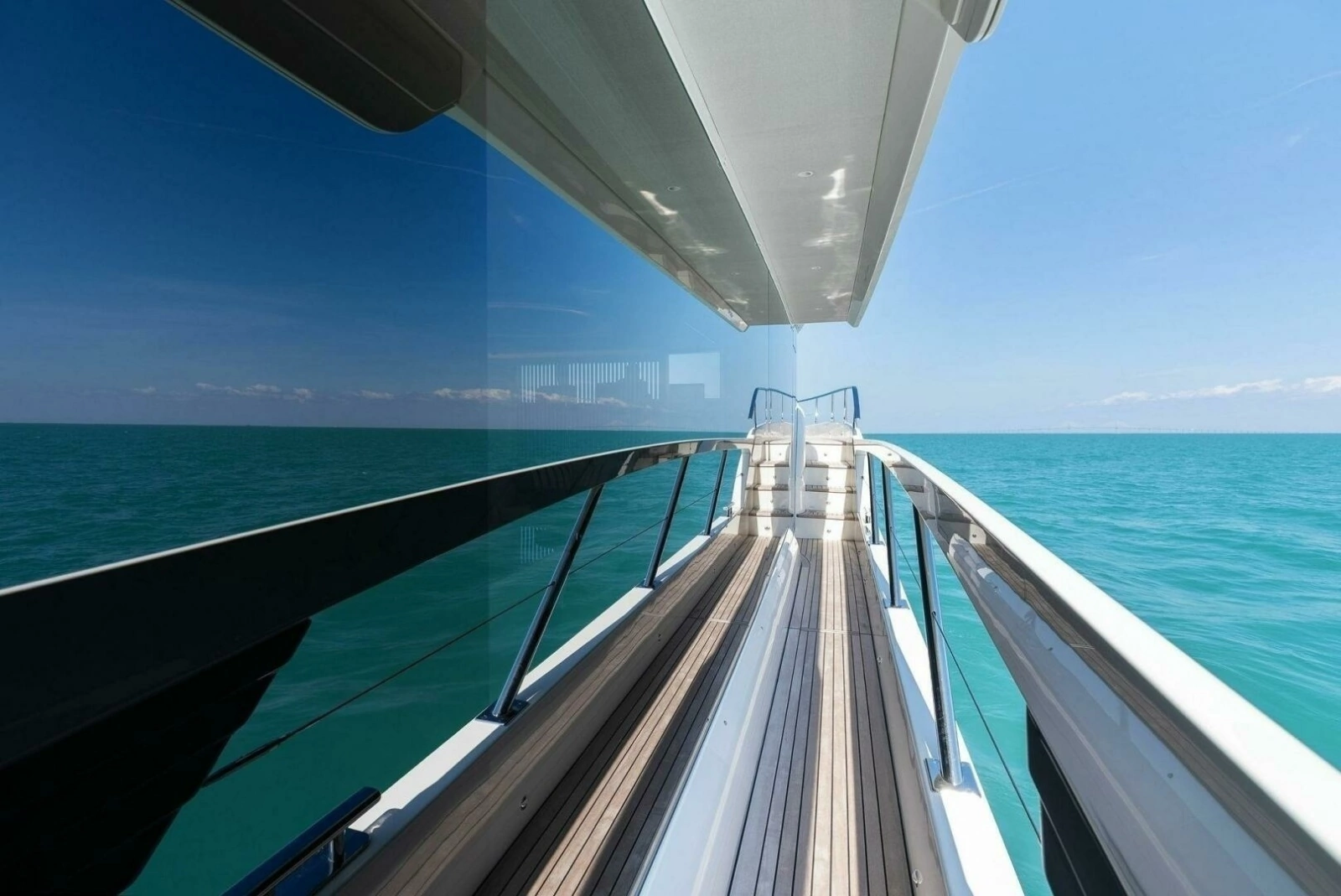 2026 Absolute 70 Navetta - Companionway