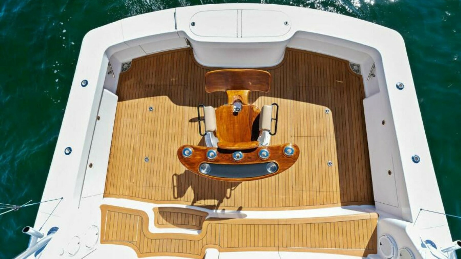 Teak Cockpit with Fighting Chair