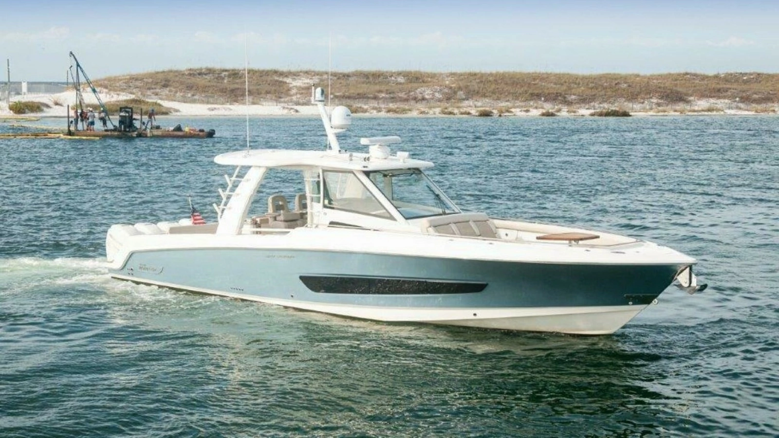 2018 42 Boston Whaler 420 Outrage The Tyder II Stbd Profile (1)