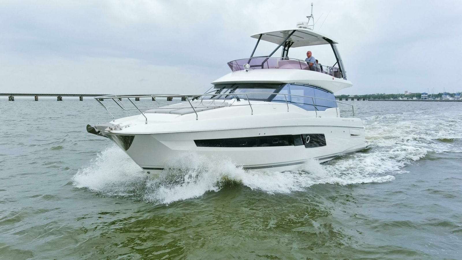 46' 2023 Prestige 460 Flybridge