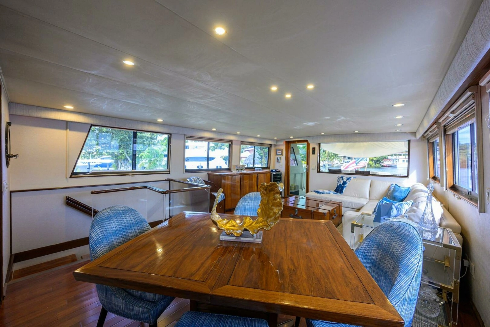 1991 Hatteras 78 Cockpit Motor Yacht