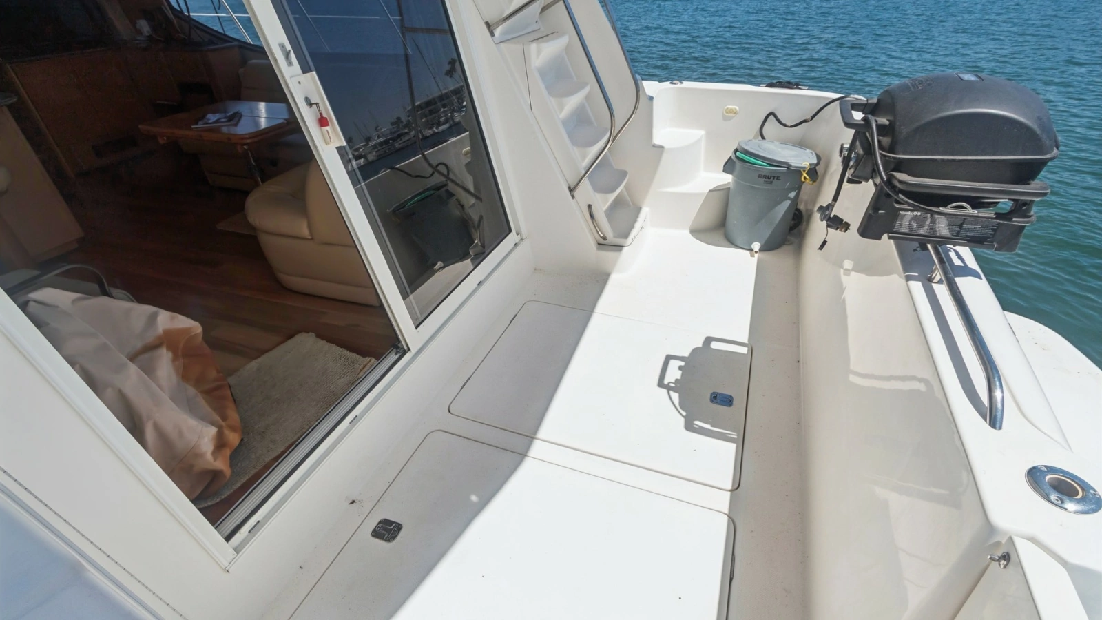 Spacious Aft Deck with Grill