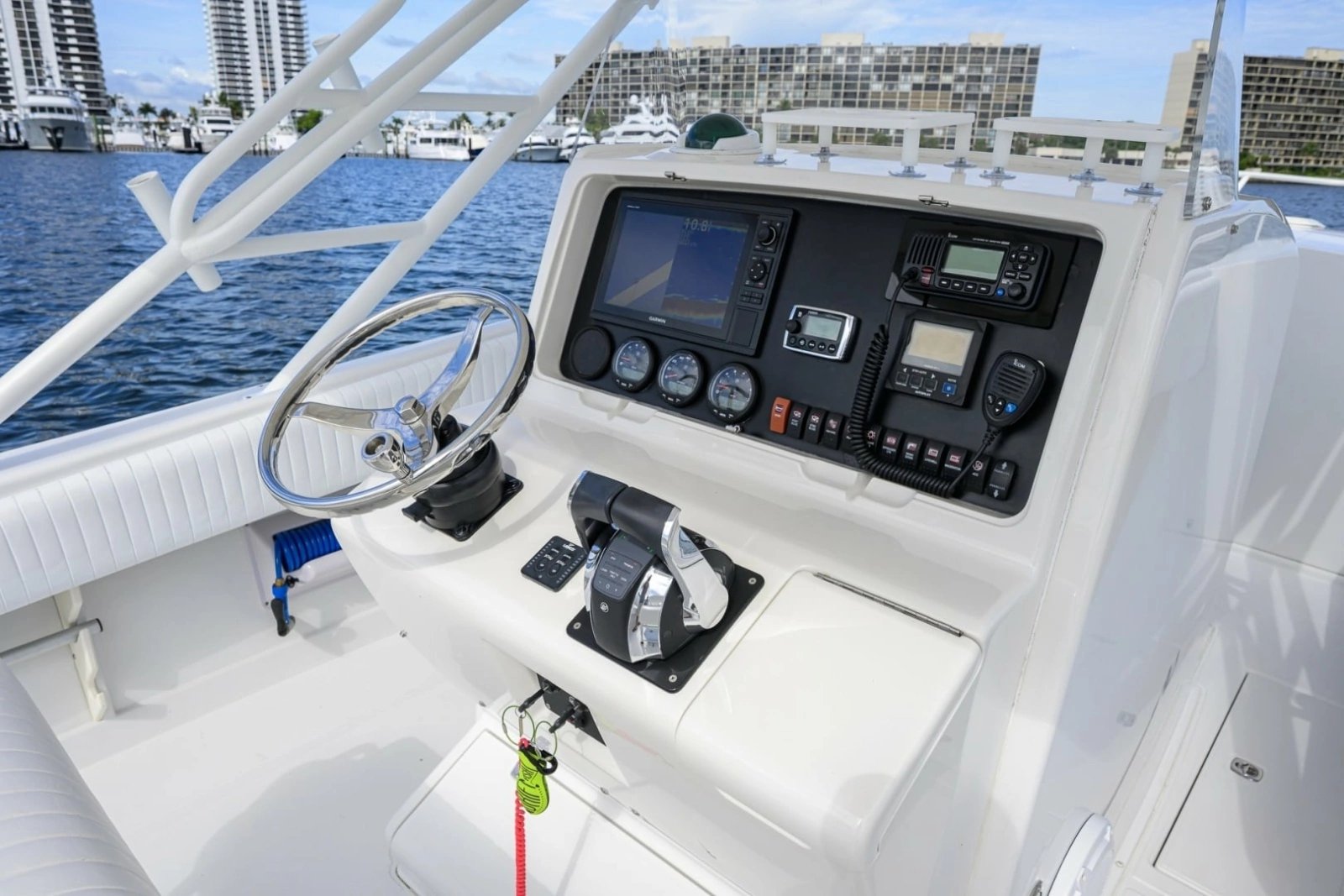 Jupiter 31 Helm Electronics