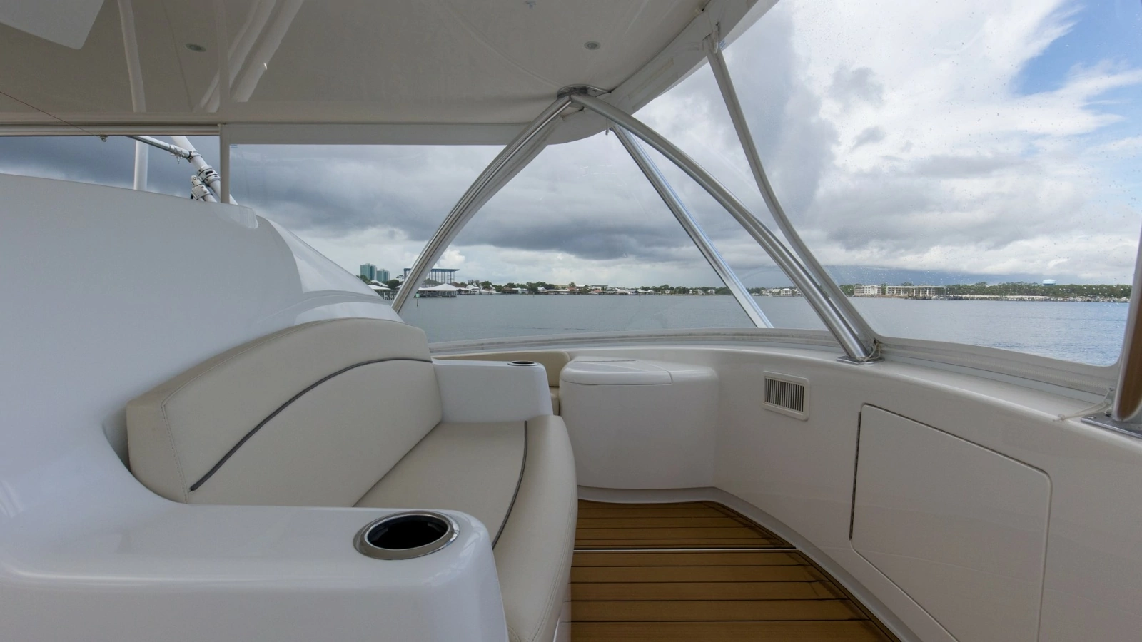 2022 Viking Convertible Cole Play Bridge