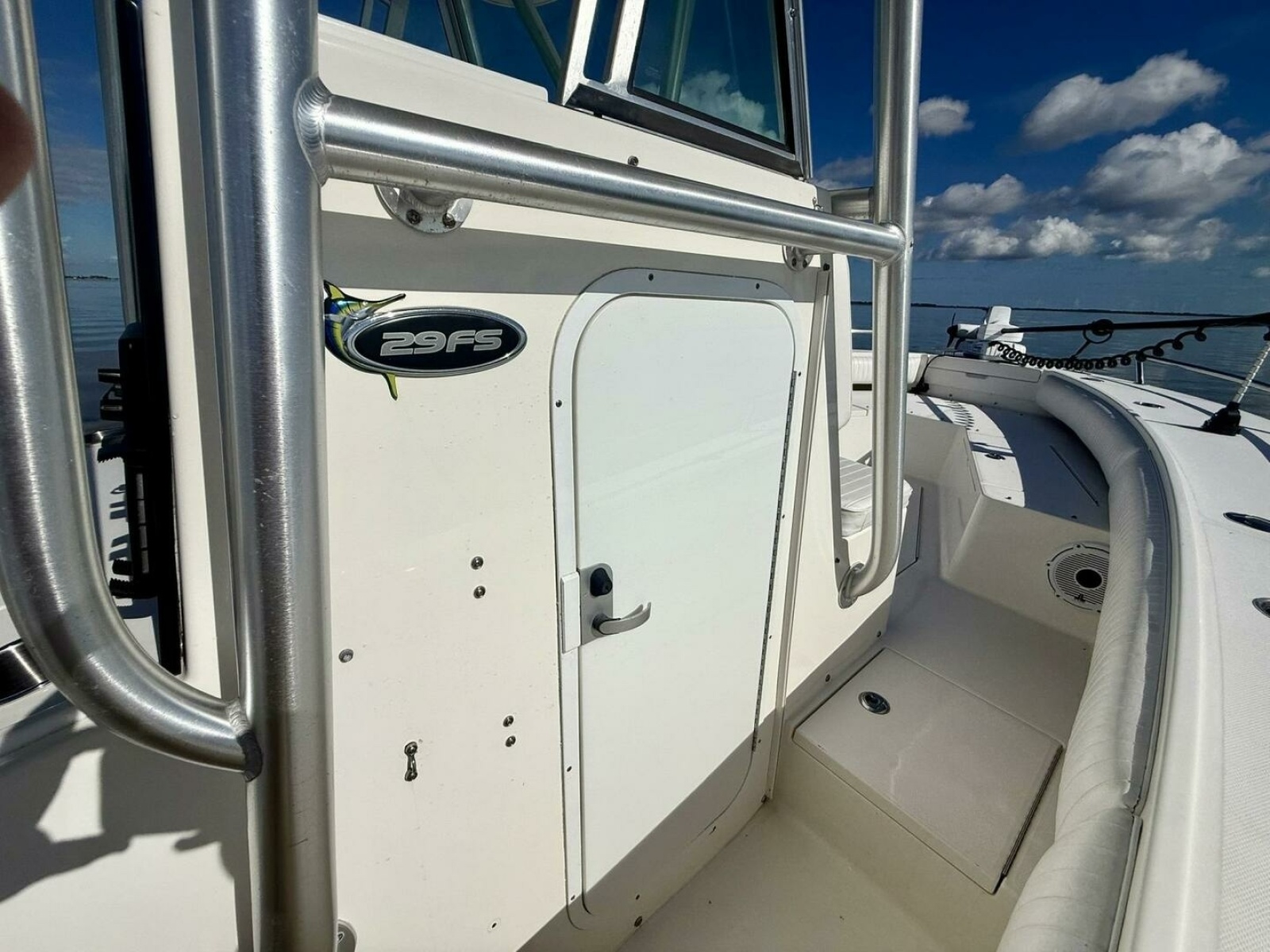 29' 2006 Regulator 29 FS