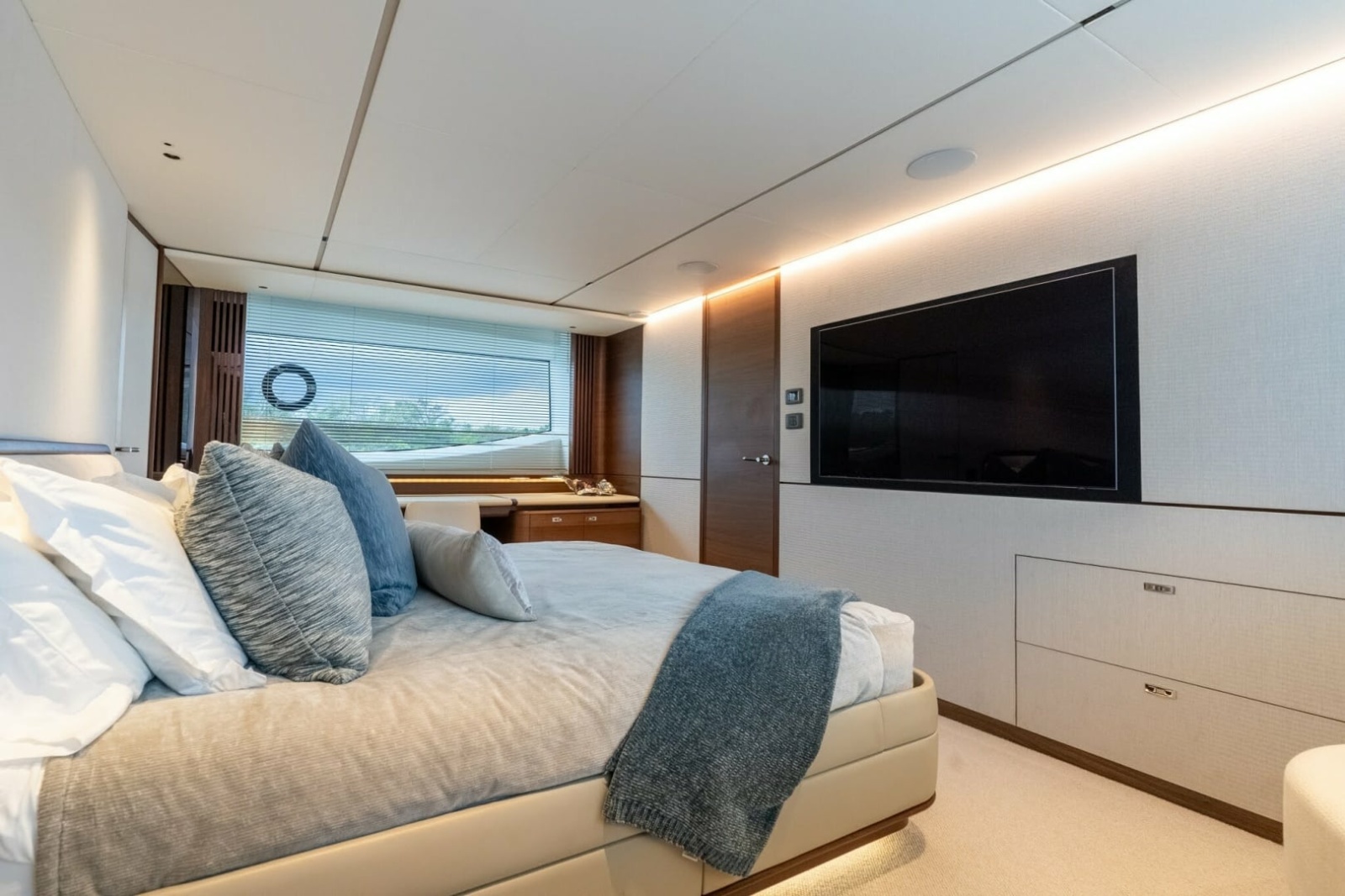 Princess 80 LANIKAI - Master Stateroom