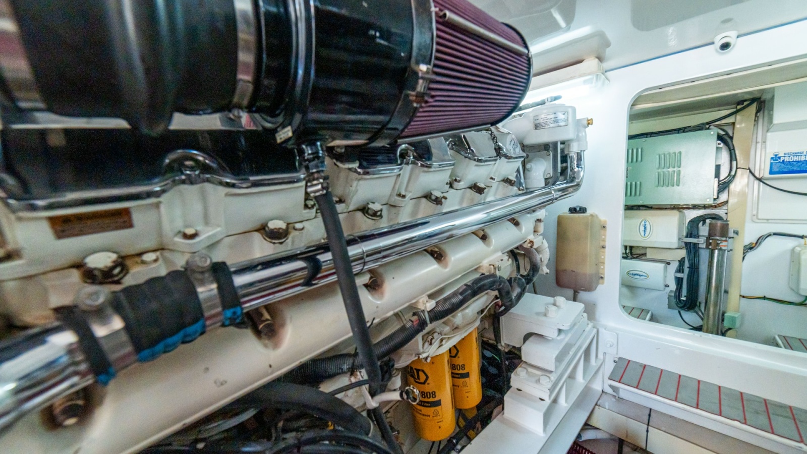 2001 Viking 61 Convertible- Caliente- Engine Room