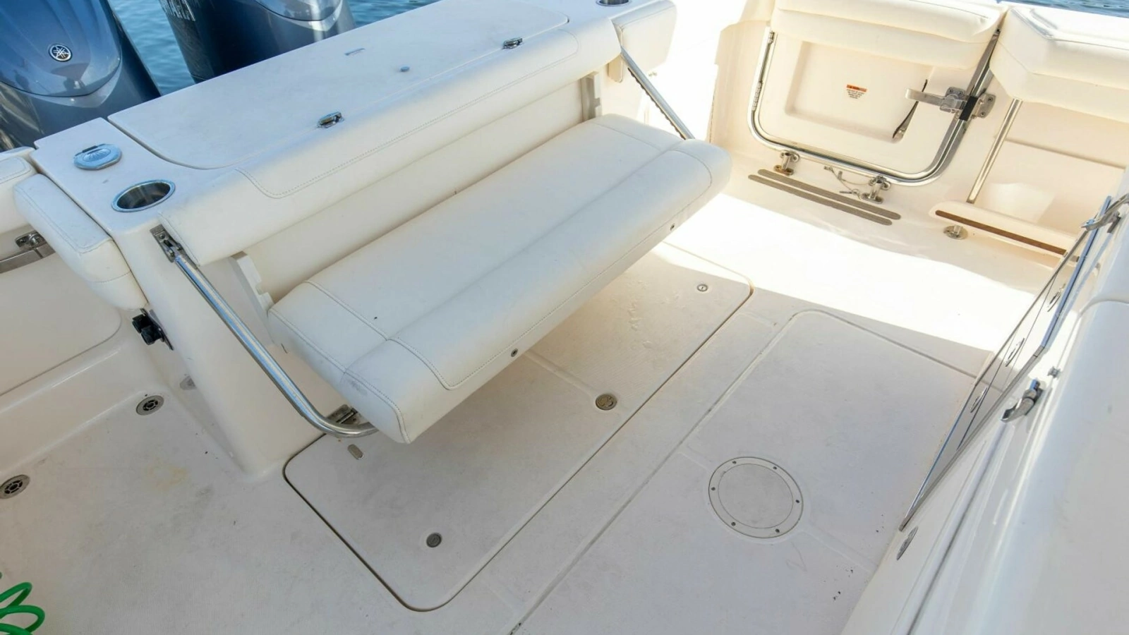 2022 32 Grady White Canyon 326 Cockpit Folddown Seat