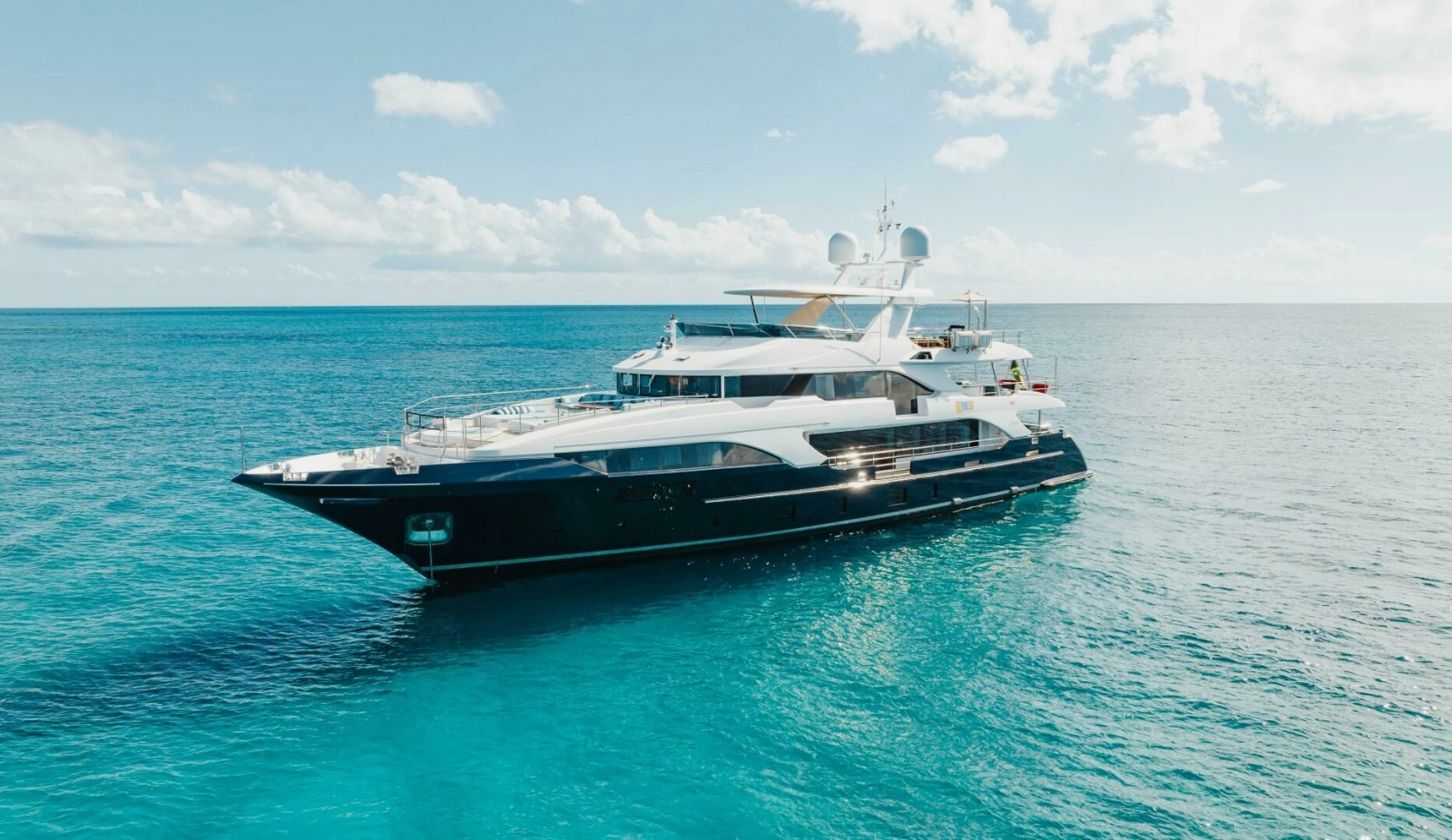 Benetti 132 - Cofina - Exterior Profile