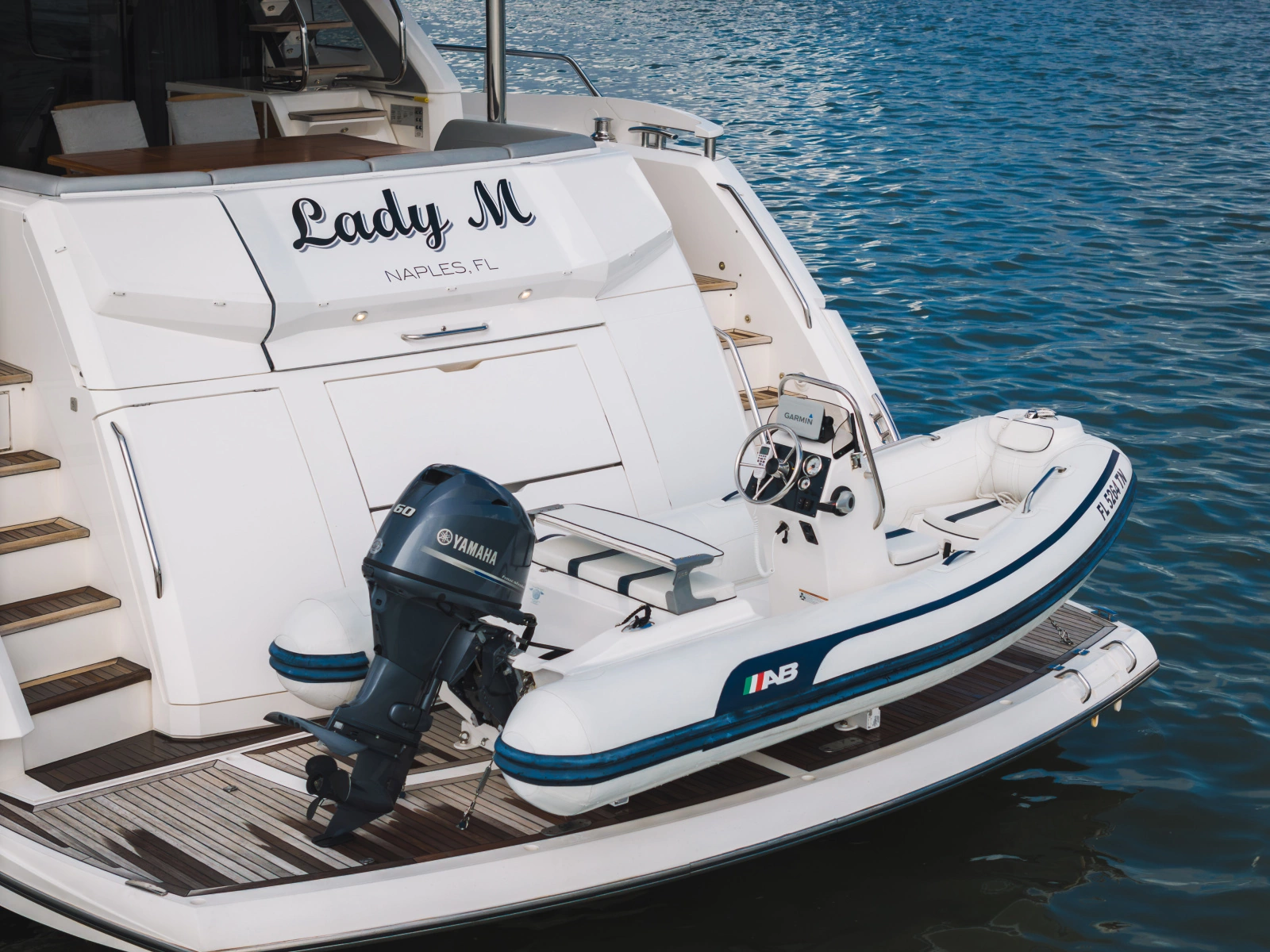 2019 Sunseeker 76 Flybridge