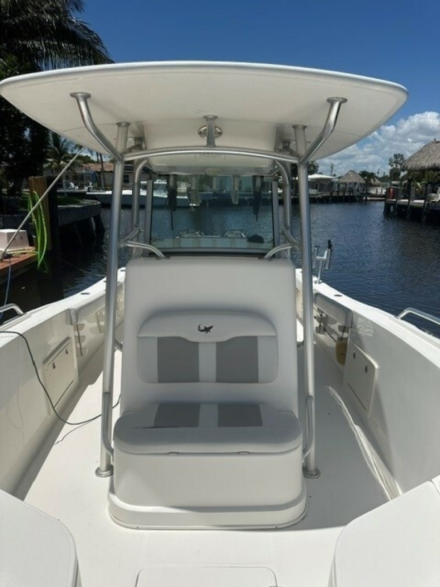 2018 Mako 284