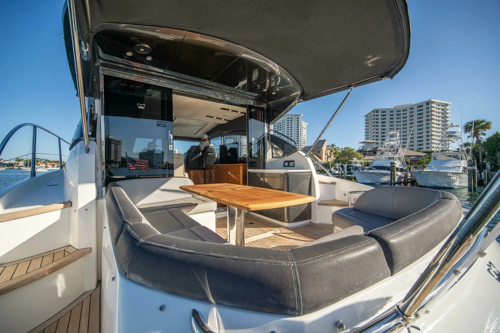 2016 Princess V48