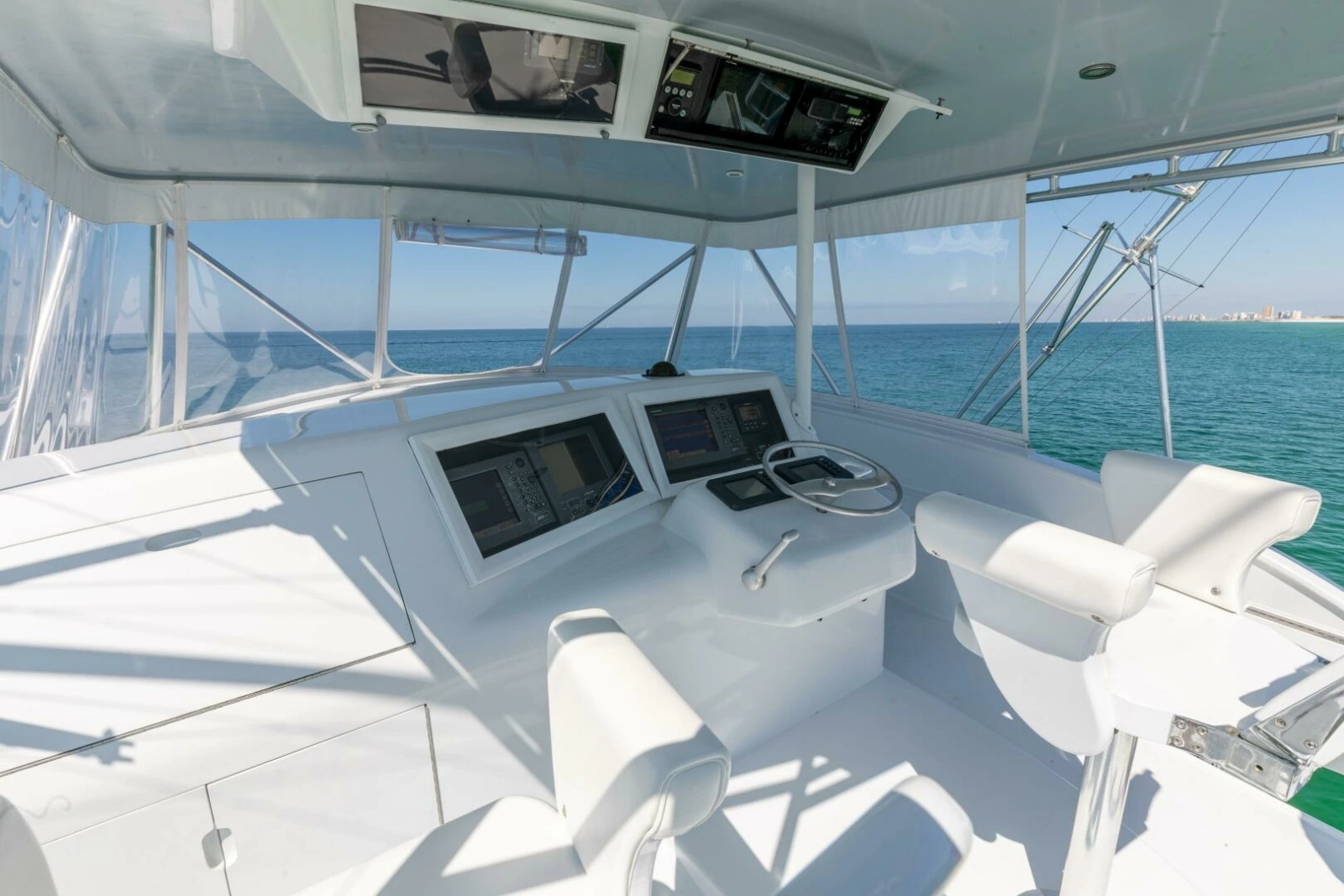 1998 Miller Marine 60' Convertible CAT'N'AROUND-Helm 2