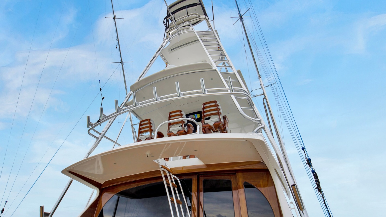 2020 68 Viking Convertible Gunpowder Tower