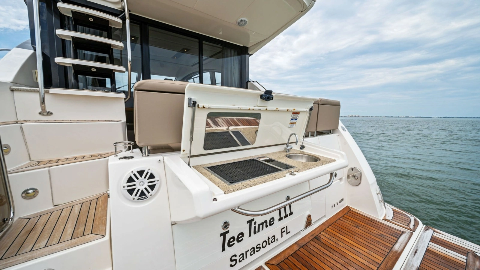 Aft Deck with Outdoor Kitchen