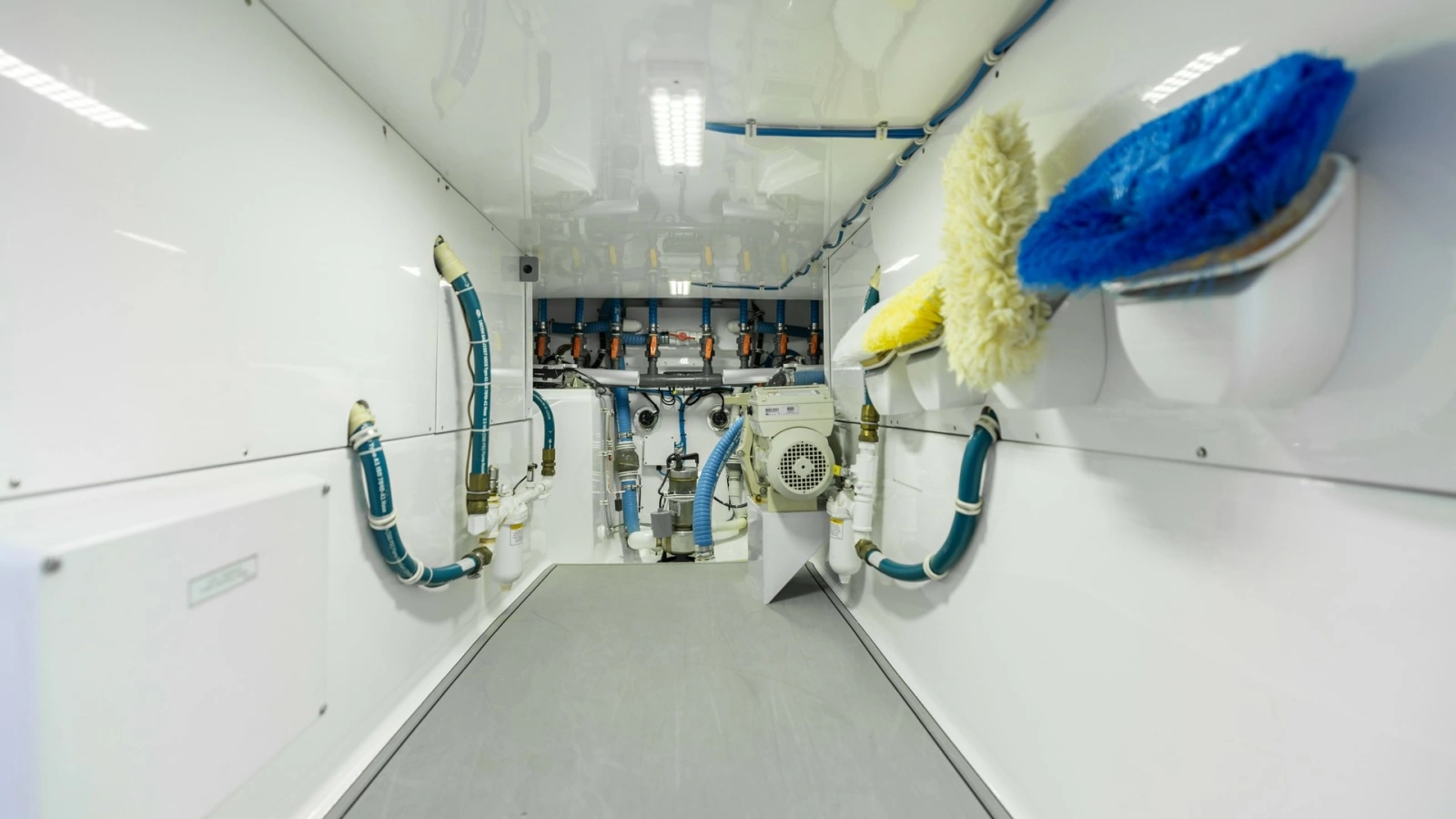 2021 65 Hatteras GT On the DL Engine Room (11)