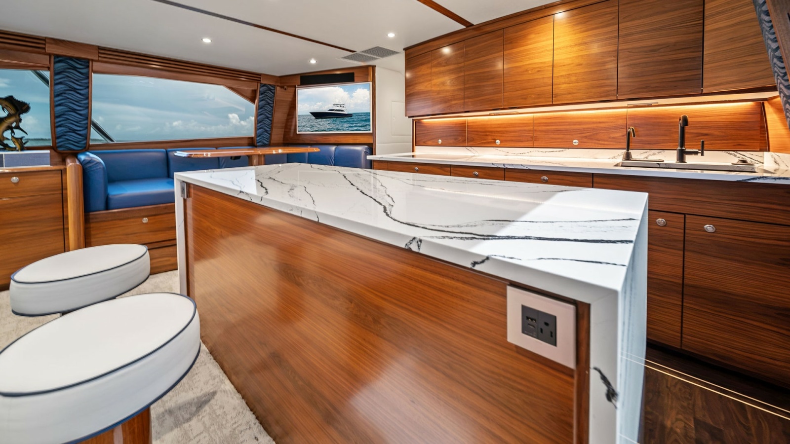 Luxury Galley with Marble Island