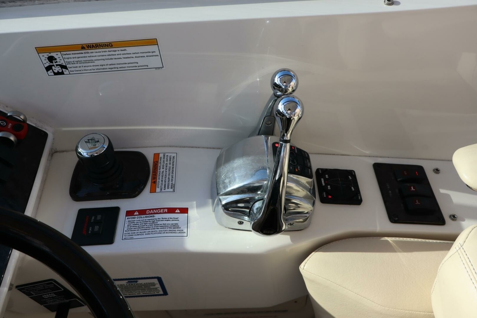41' 2015 Sea Ray 410 Sundancer