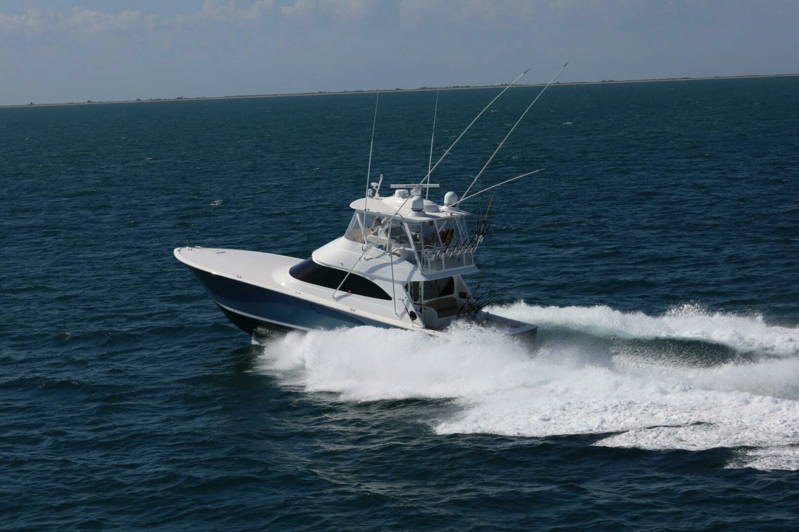 2017 Viking 52 Convertible photo 59