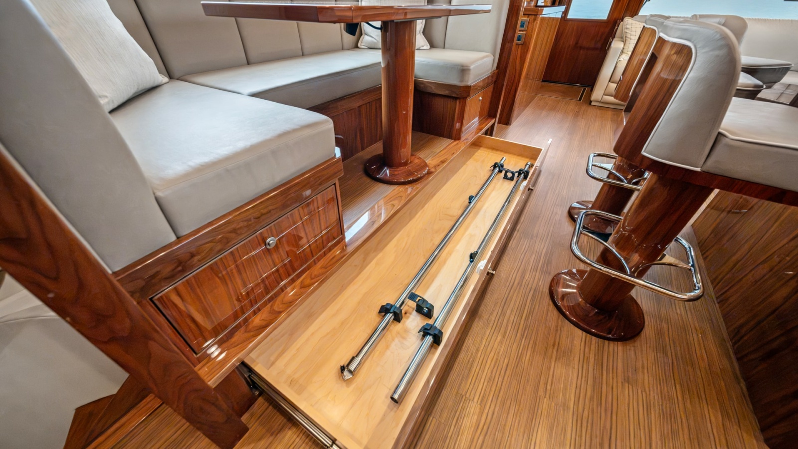 Elegant Salon Seating with Storage