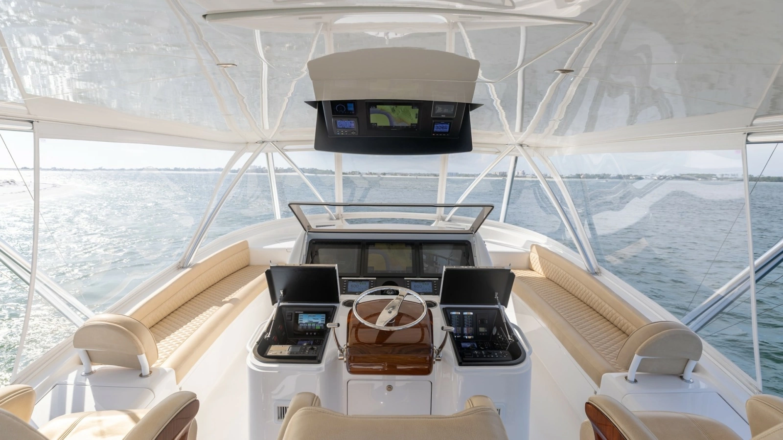 Flybridge Helm with Dual Seating