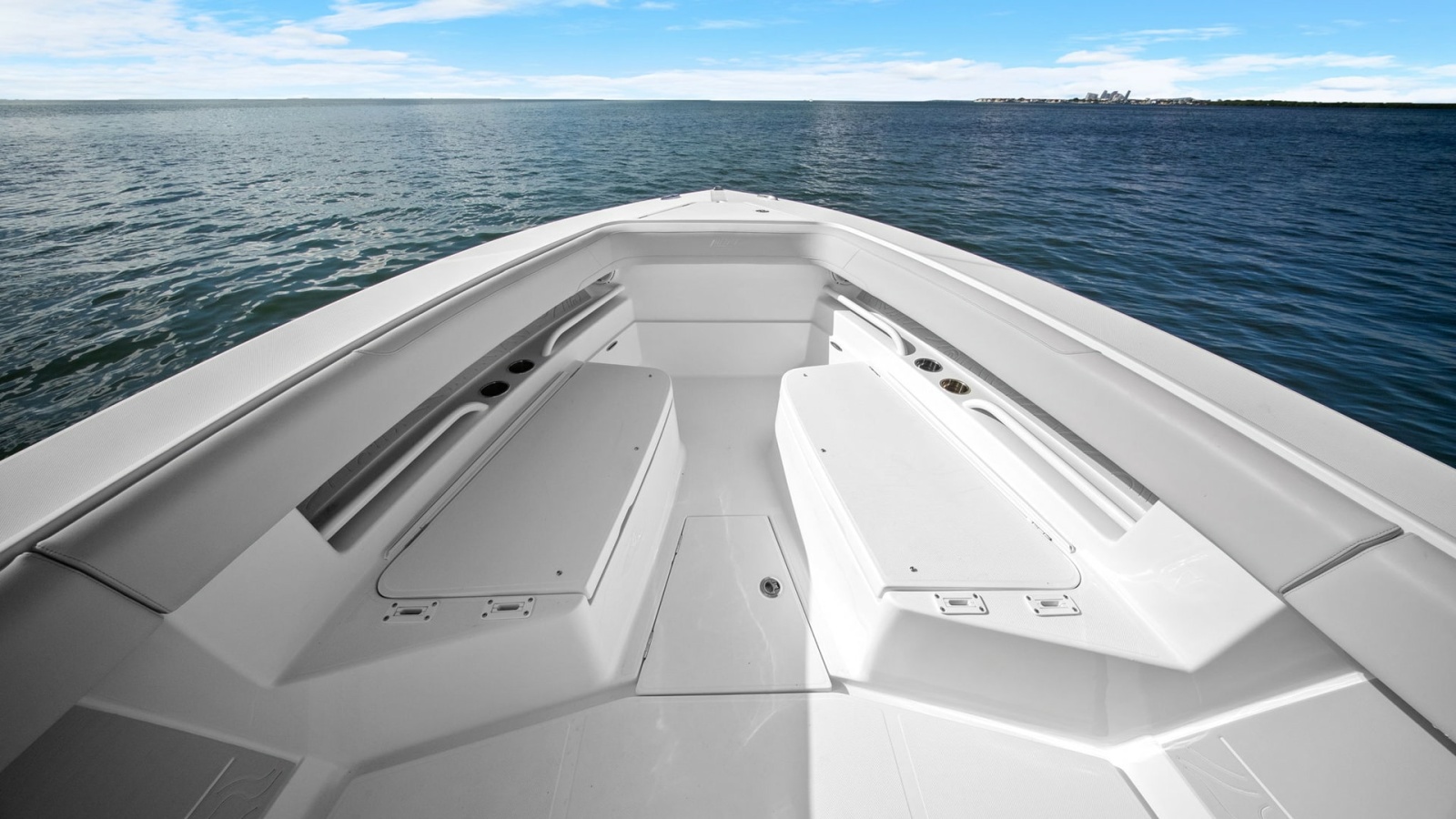 Spacious Bow Seating Area