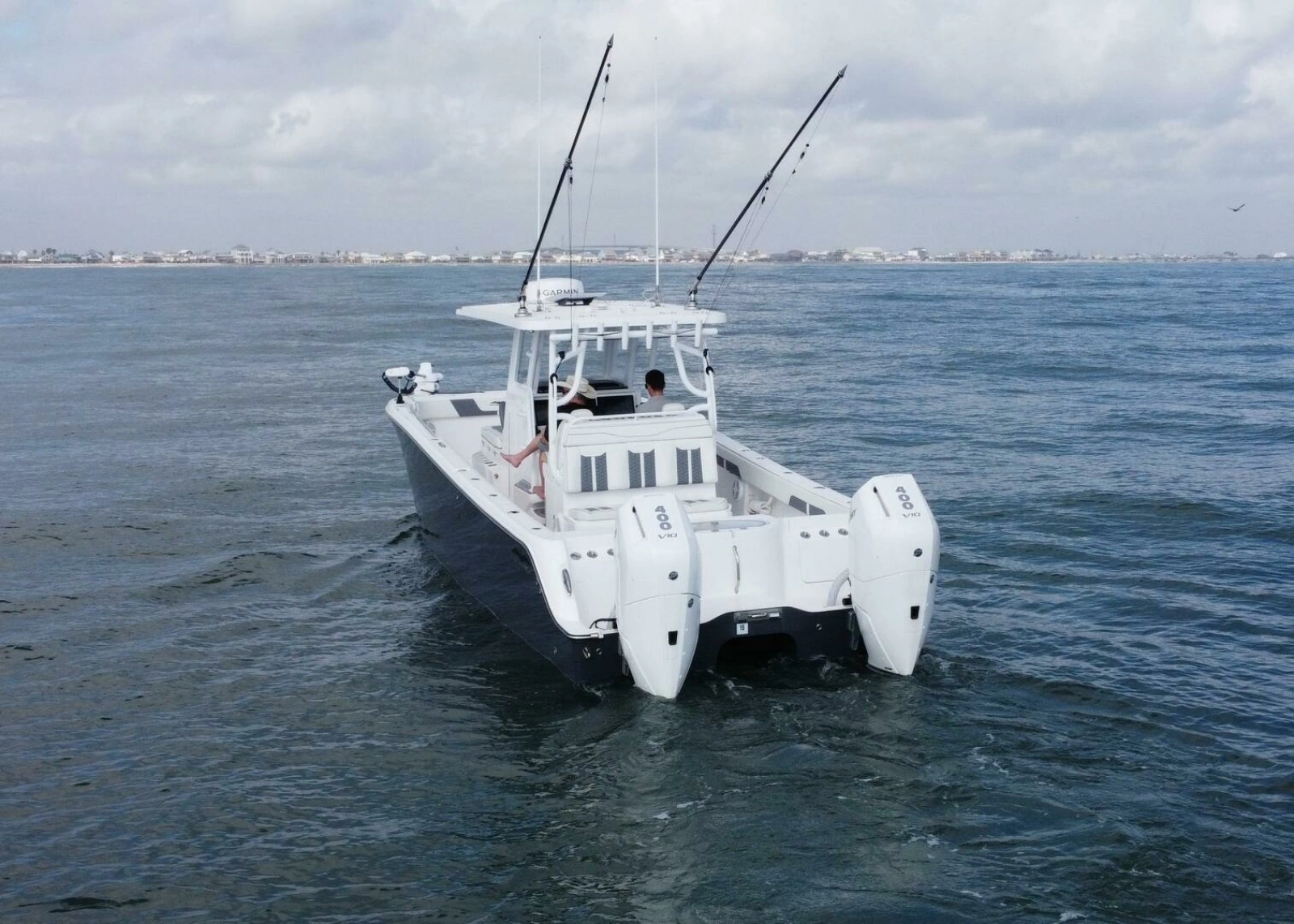 2024 Invincible 33 Catamaran- KUHL BREEZE- Transom