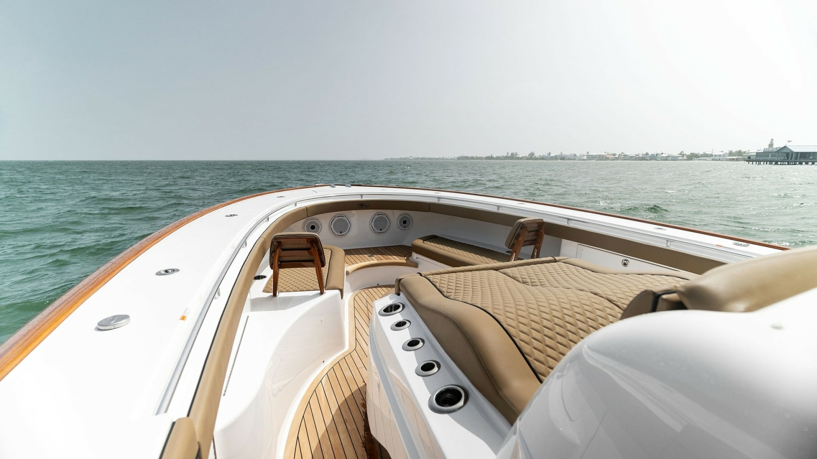 Spacious Bow Seating Area