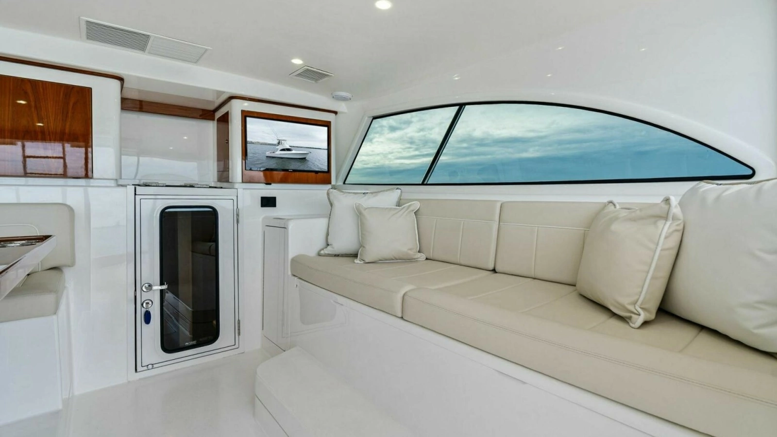 2021 Viking 46 Billfish "Damnfino"