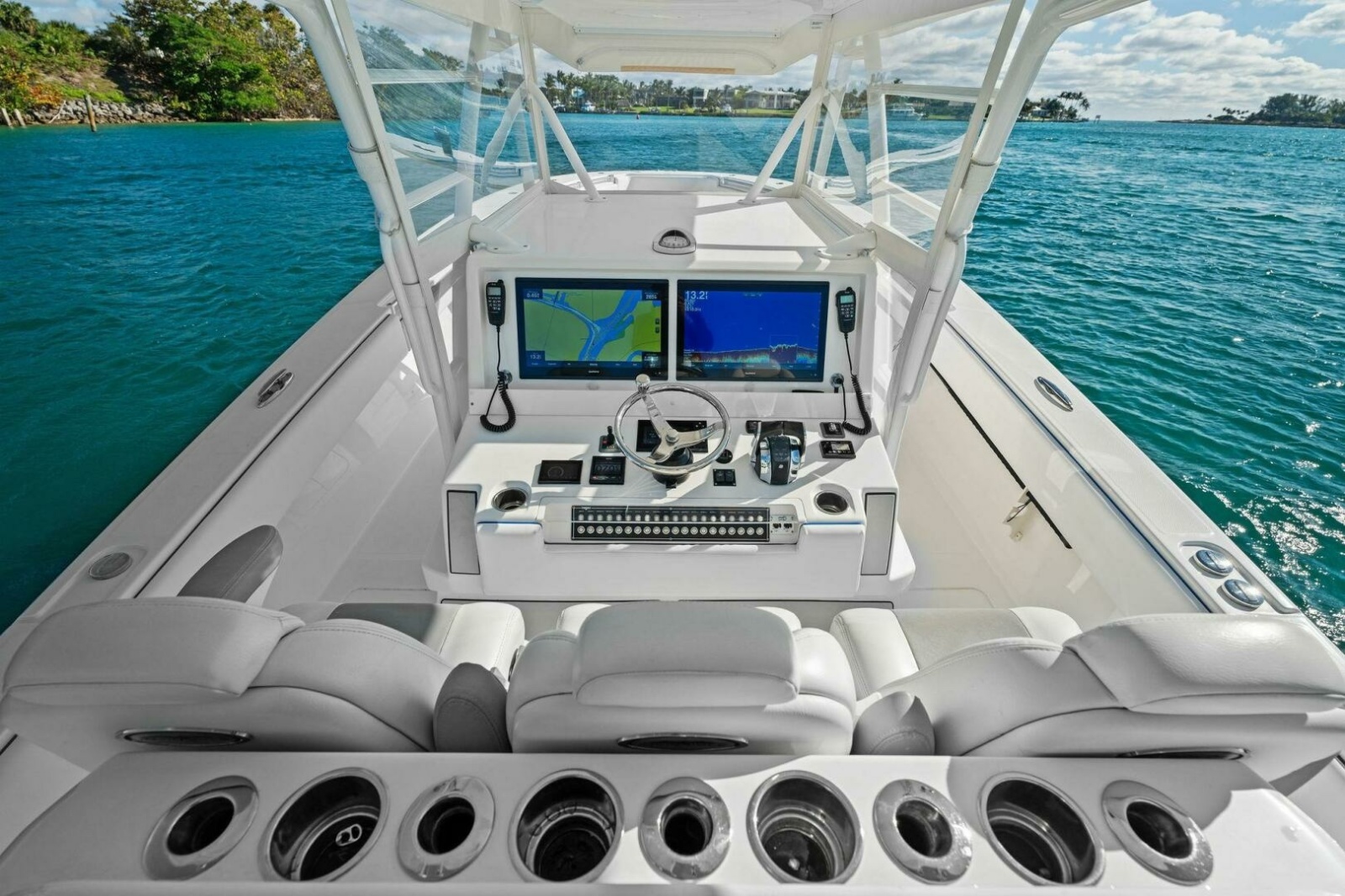 42' 2019 Invincible 42 Open Fisherman