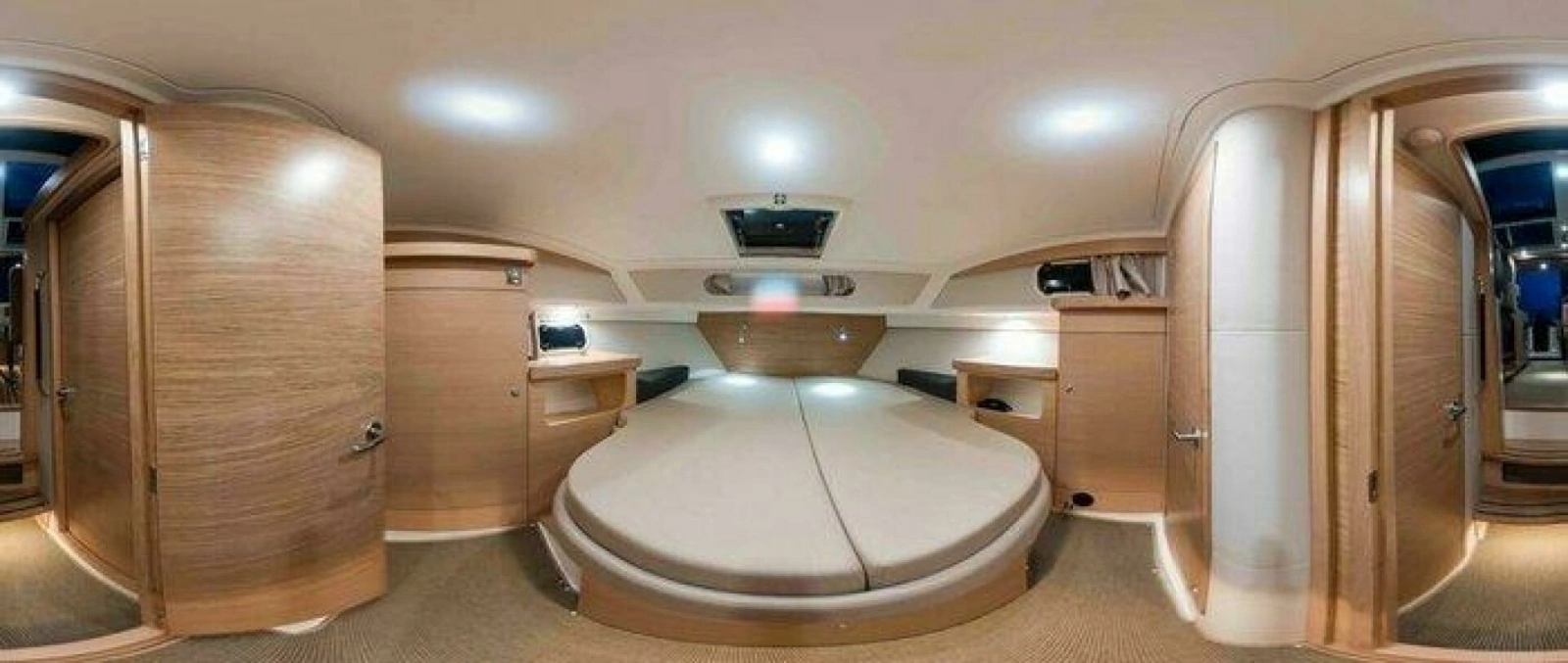 Nimbus 365 Coupe Cabin