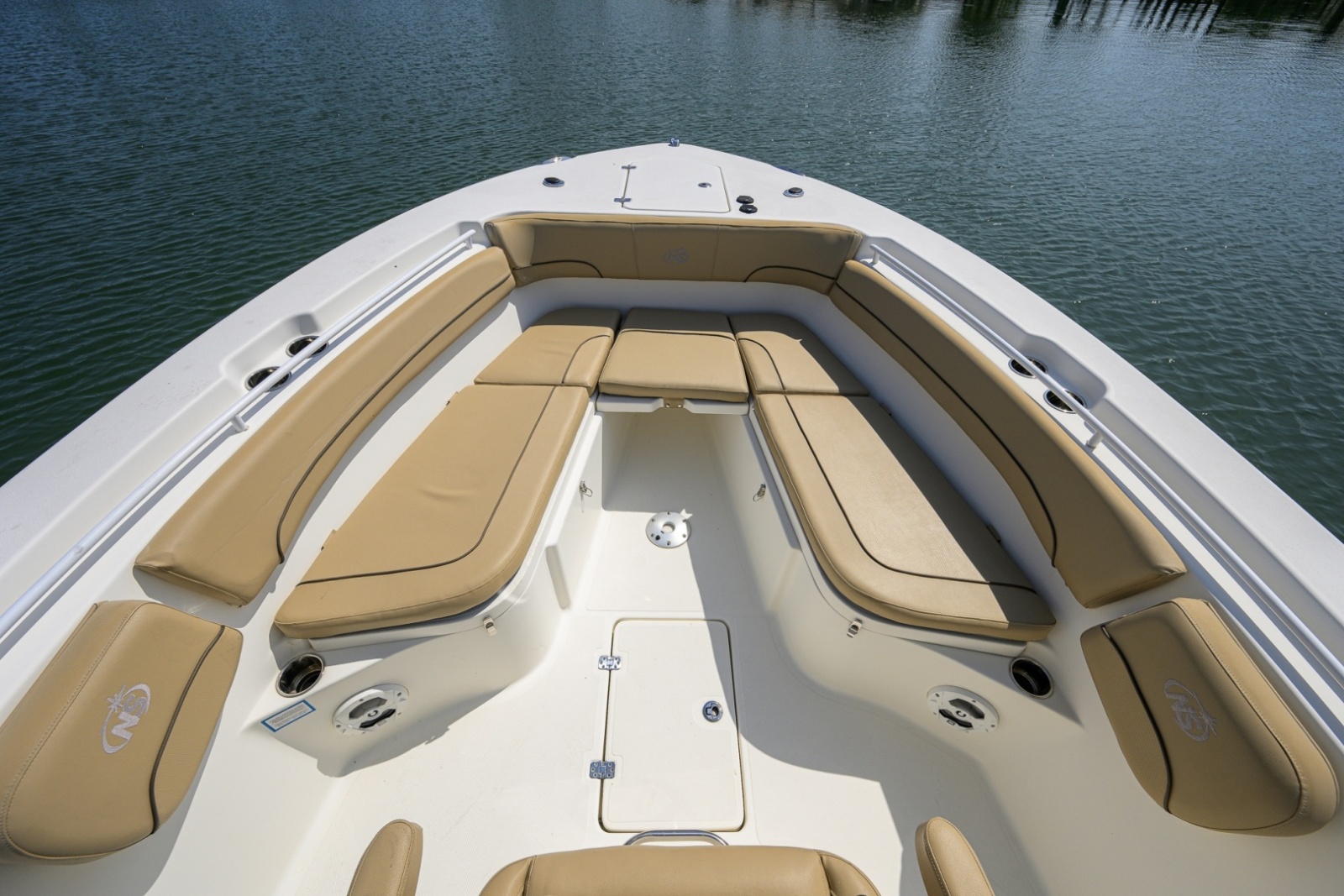 NauticStar 28 - Bow