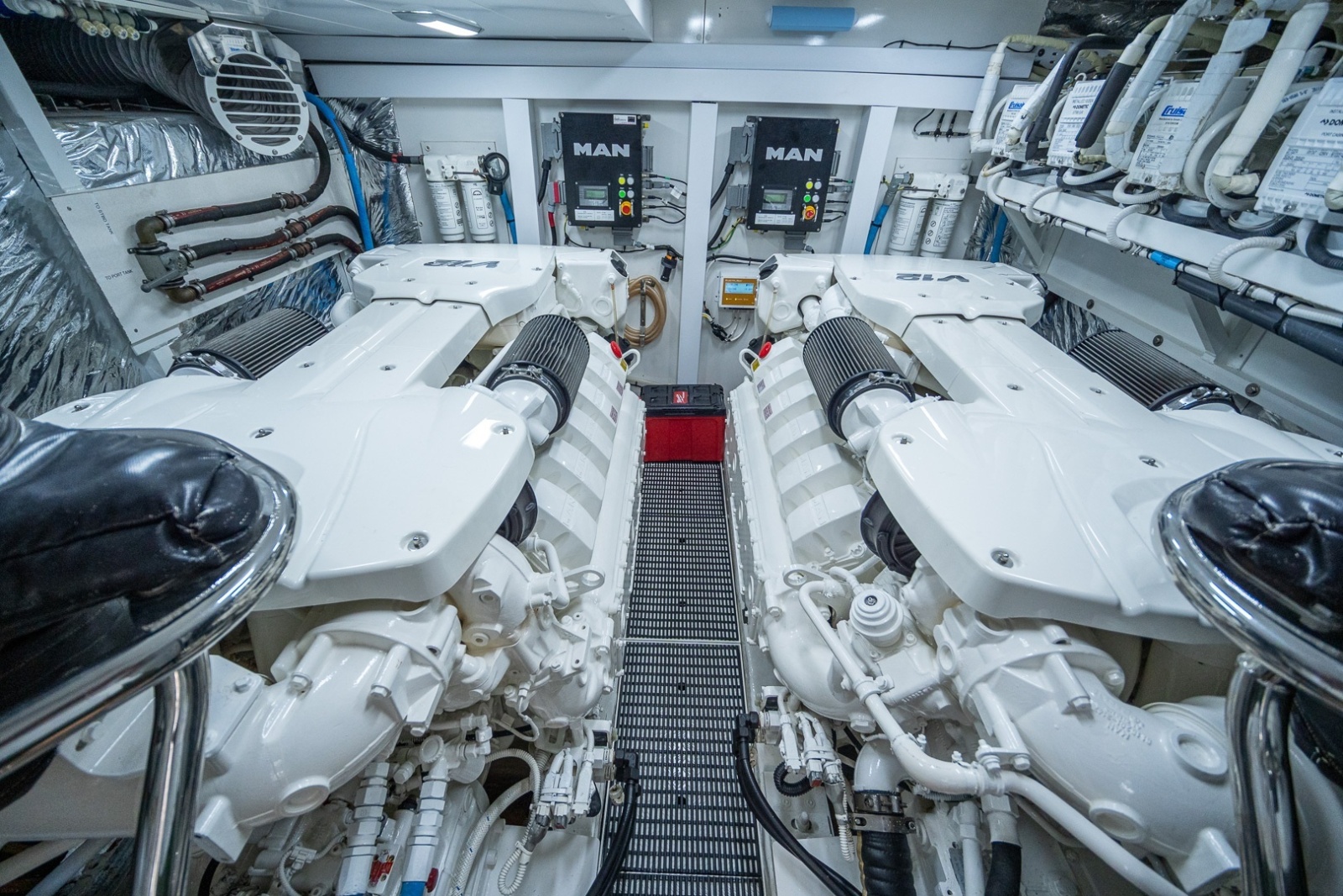 2017 Princess 68 Flybridge