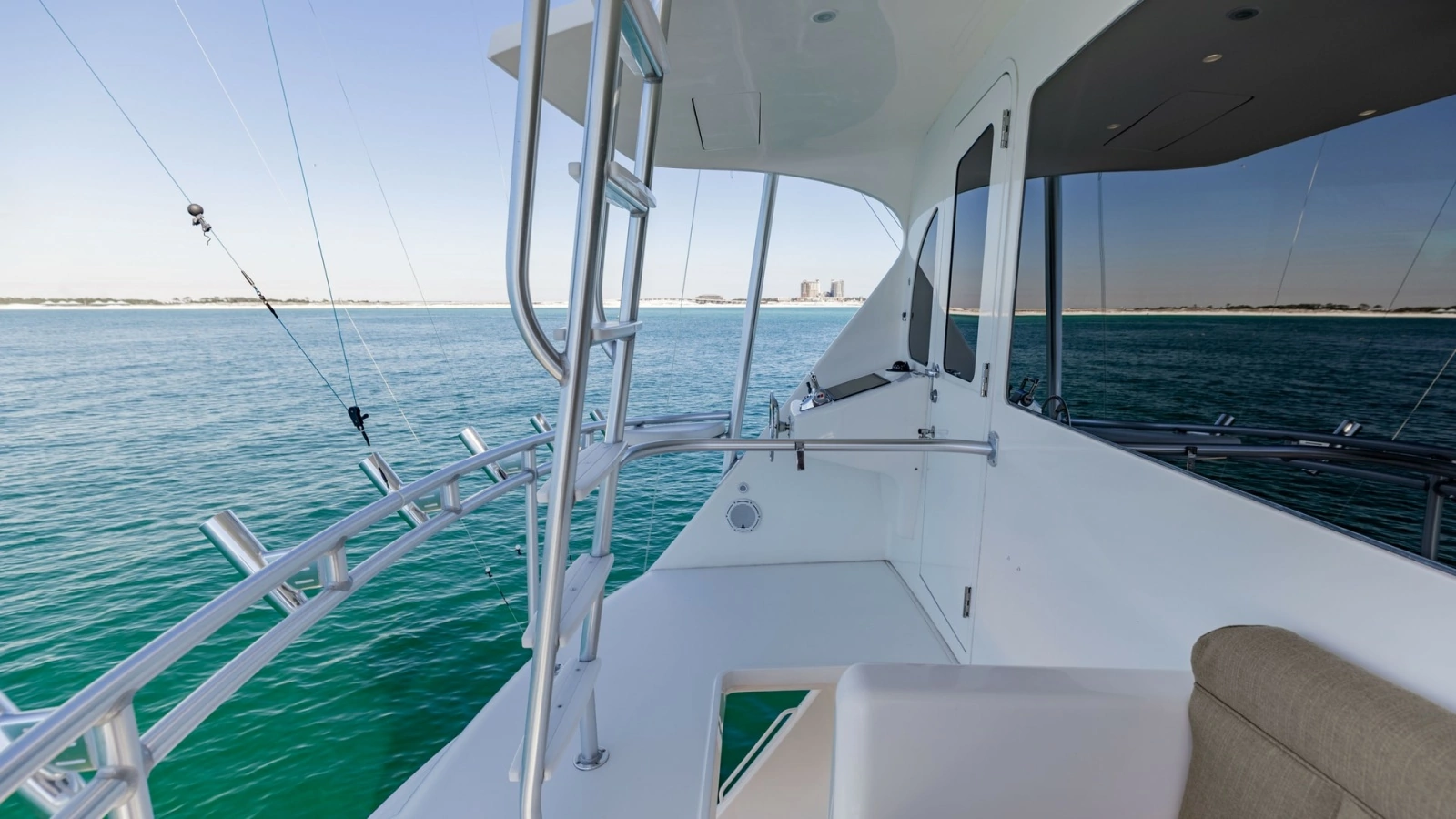 2015 Viking 76 Enclosed Bridge- CHULA- Mezzanine