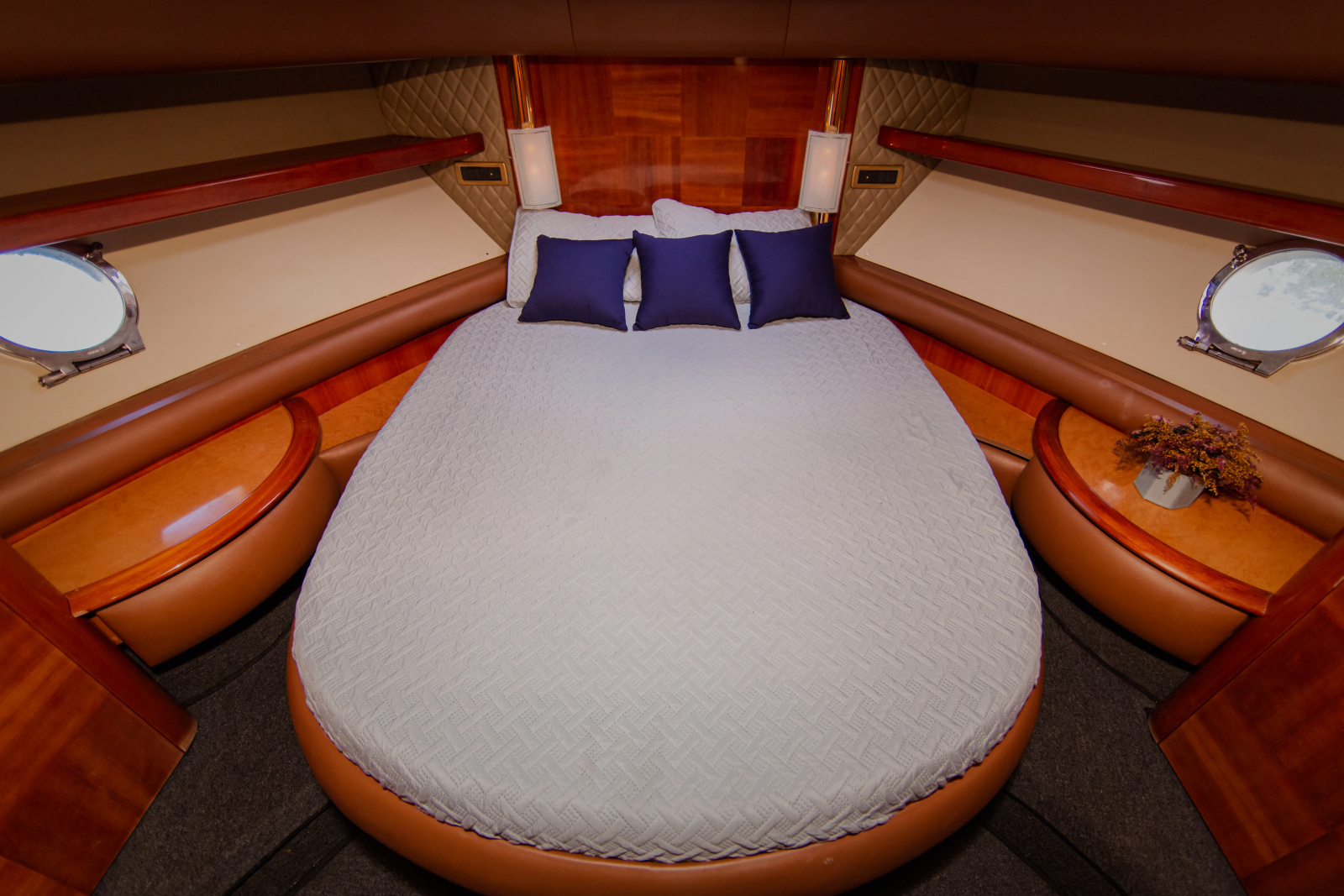 2004 Azimut 55E