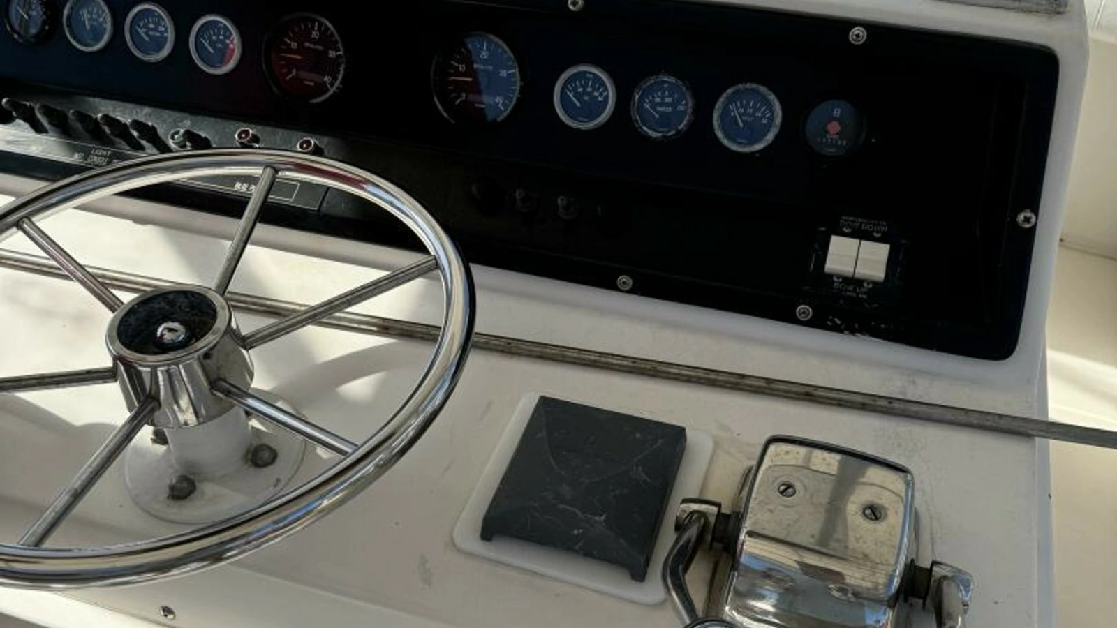 1983 Bertram 385 Convertible Cast Off II