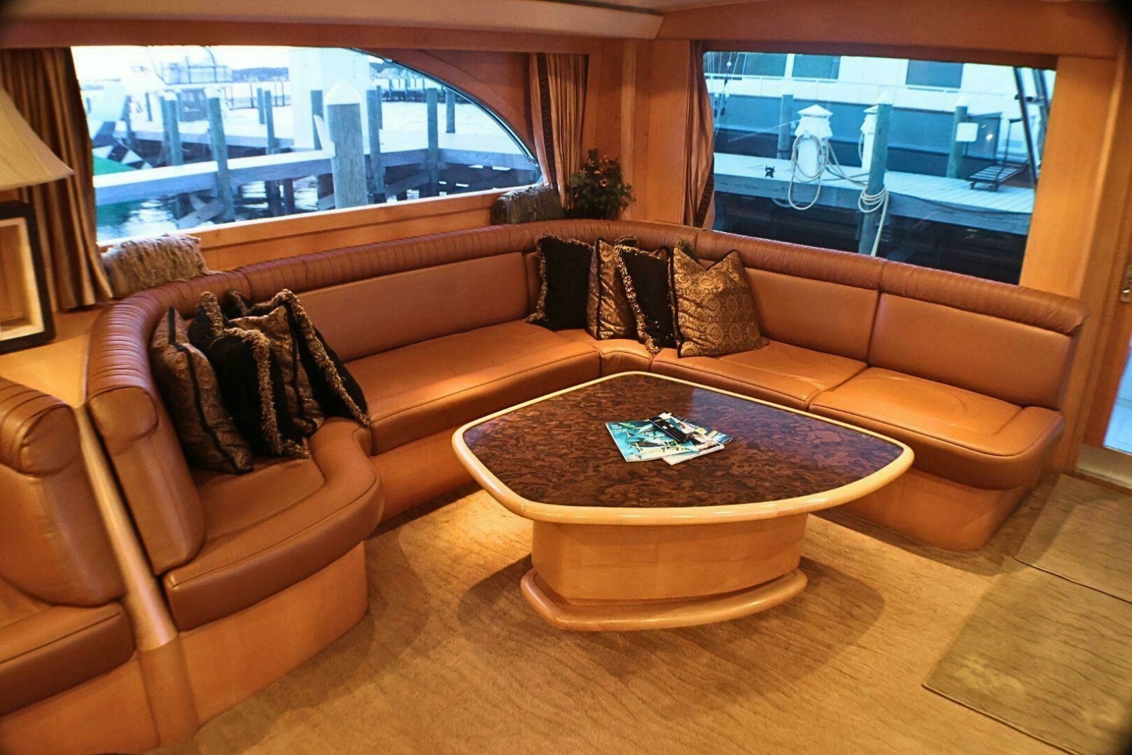 73' 2001 Donzi 73 Sport Yacht