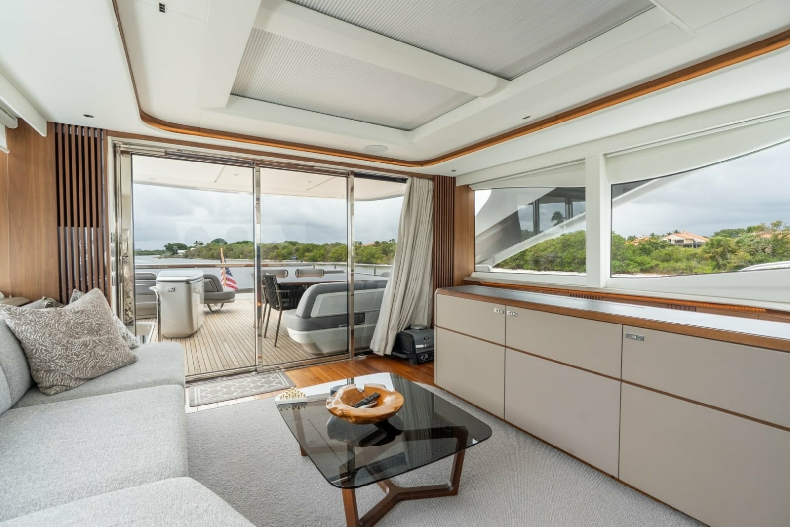 Princess 80 LANIKAI - PIlothouse