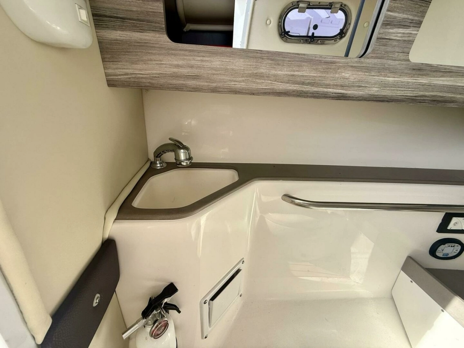 2018 Edgewater 248 CX