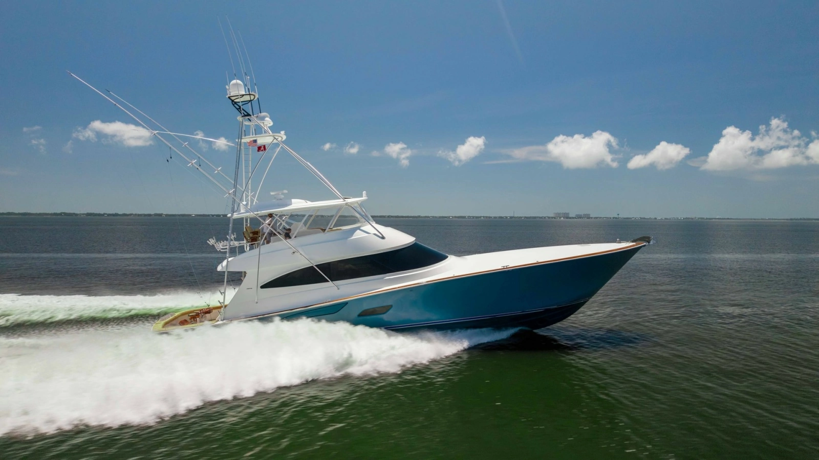 Viking 80 Convertible Cruising