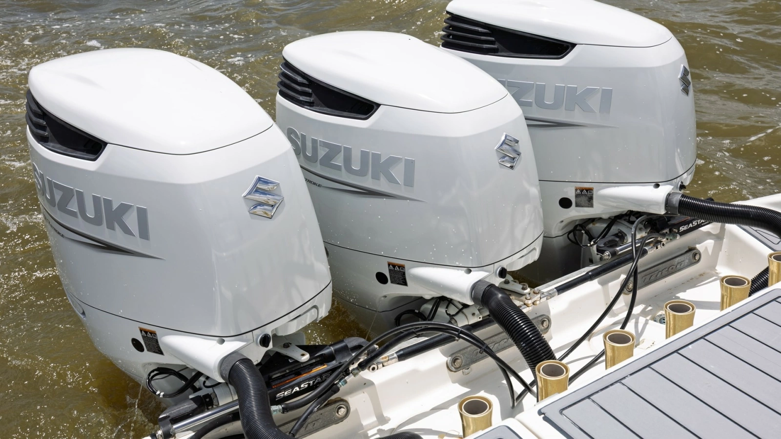 Triple Suzuki Outboard Engines