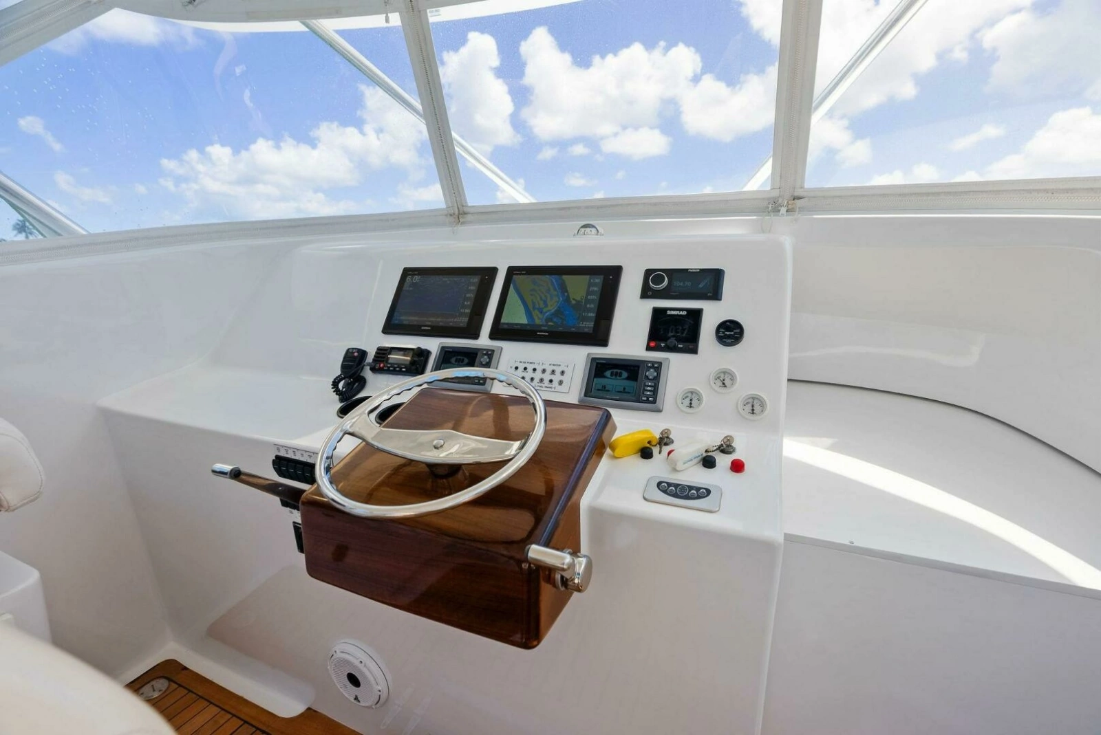 2018 Custom Carolina 35 Express photo 25